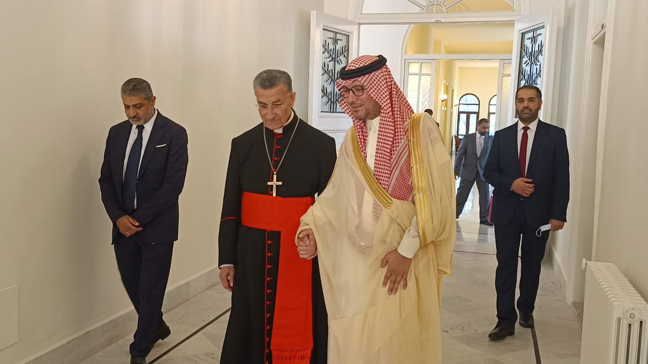 لقاء بين الراعي والبخاري في الديمان يبحث اجتماع الخماسية 